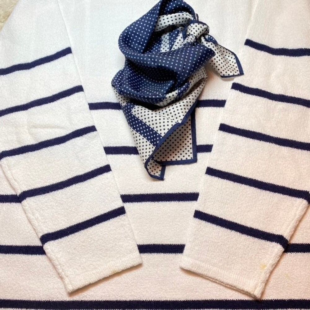 EMILY ROSE Blouse Size XL (Bx 8)